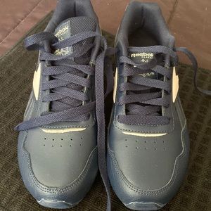 Blue and white ladies reeboks size 6